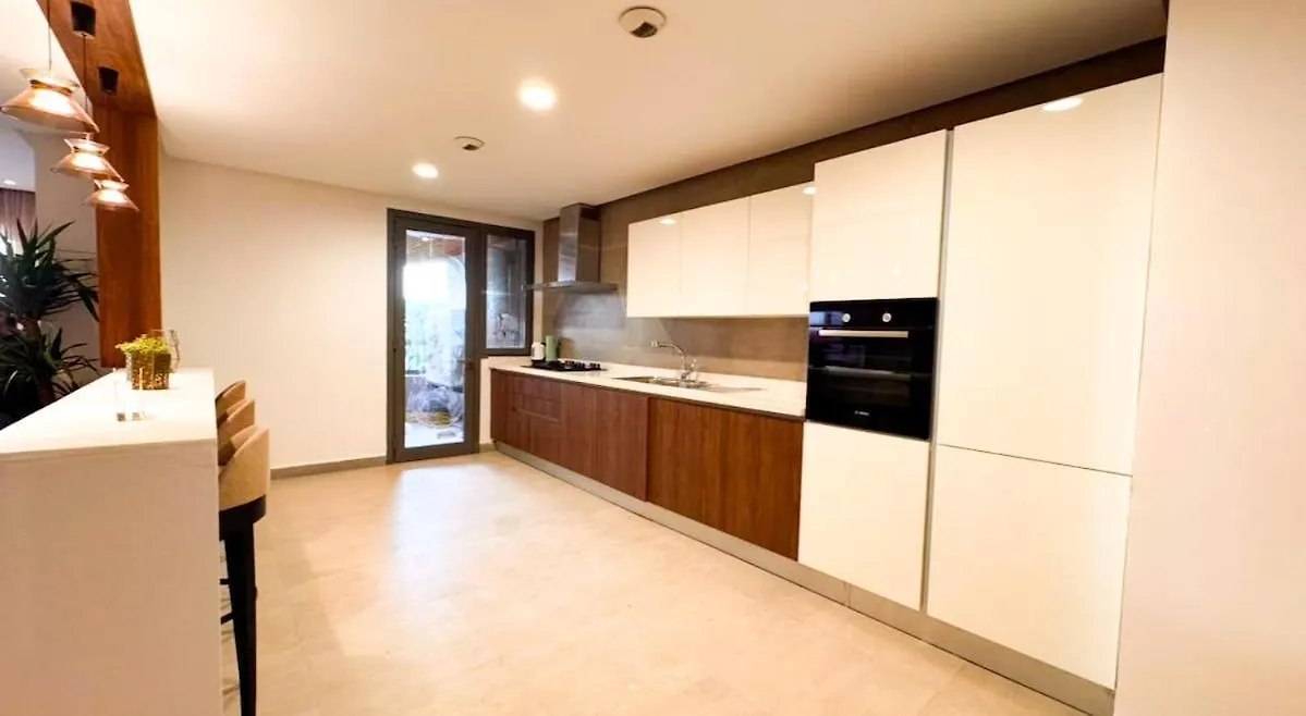 Duplex De Luxe Avec Jardin Au Coeur De La Marina Apartment Casablanca